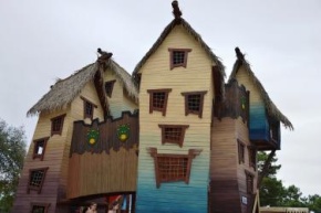 maison-etrange